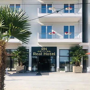 Real Hotel فندق