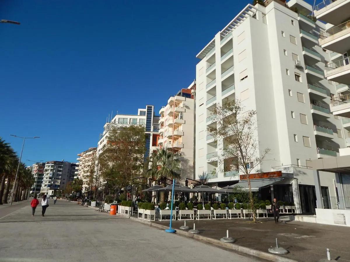 アパート Modern Spacious 1 Bedroom Flat Next To The Beach Vlorë